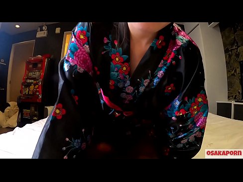 ❤️ O le teine talavou cosplay e fiafia i feusua'iga e fa'atama'ita'i ma se squirt i se fafine ti'eti'e solofanua ma se blowjob. Teine Asia ma pusi fulufulua ma susu aulelei i toniga Iapani masani i ata vitiō faʻaalia le masturbation ma meataalo fuck. Sakura 3 OSAKAORN. ❤ Pono ❤